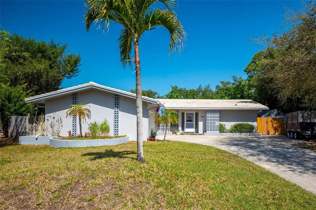 14197 Hetrick Circle N Largo FL 33774