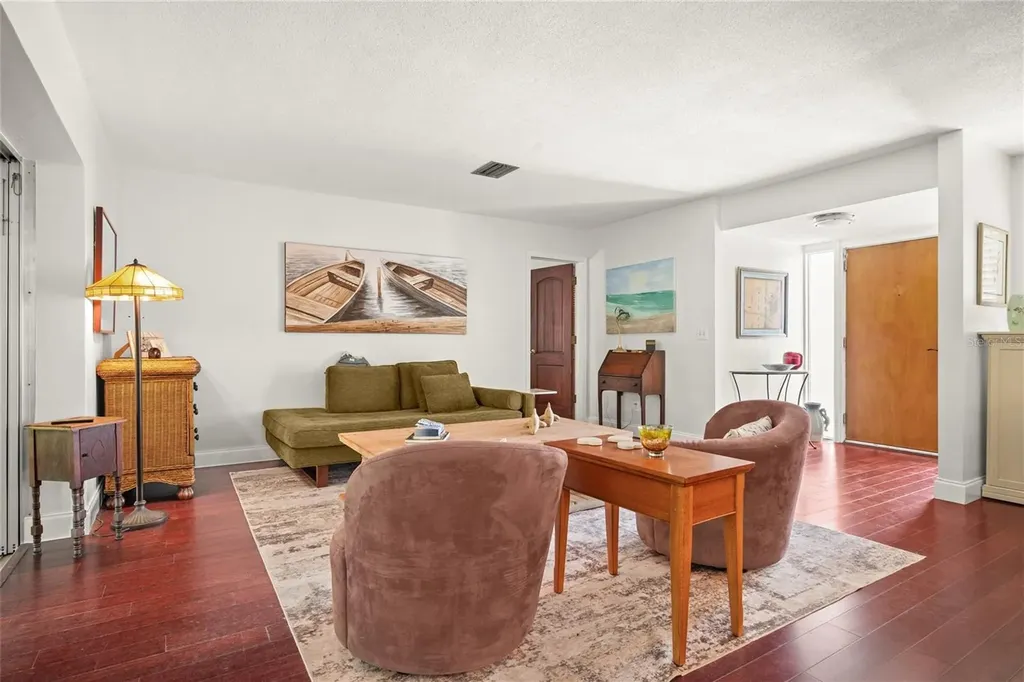 14197 Hetrick Circle N Largo FL 33774
