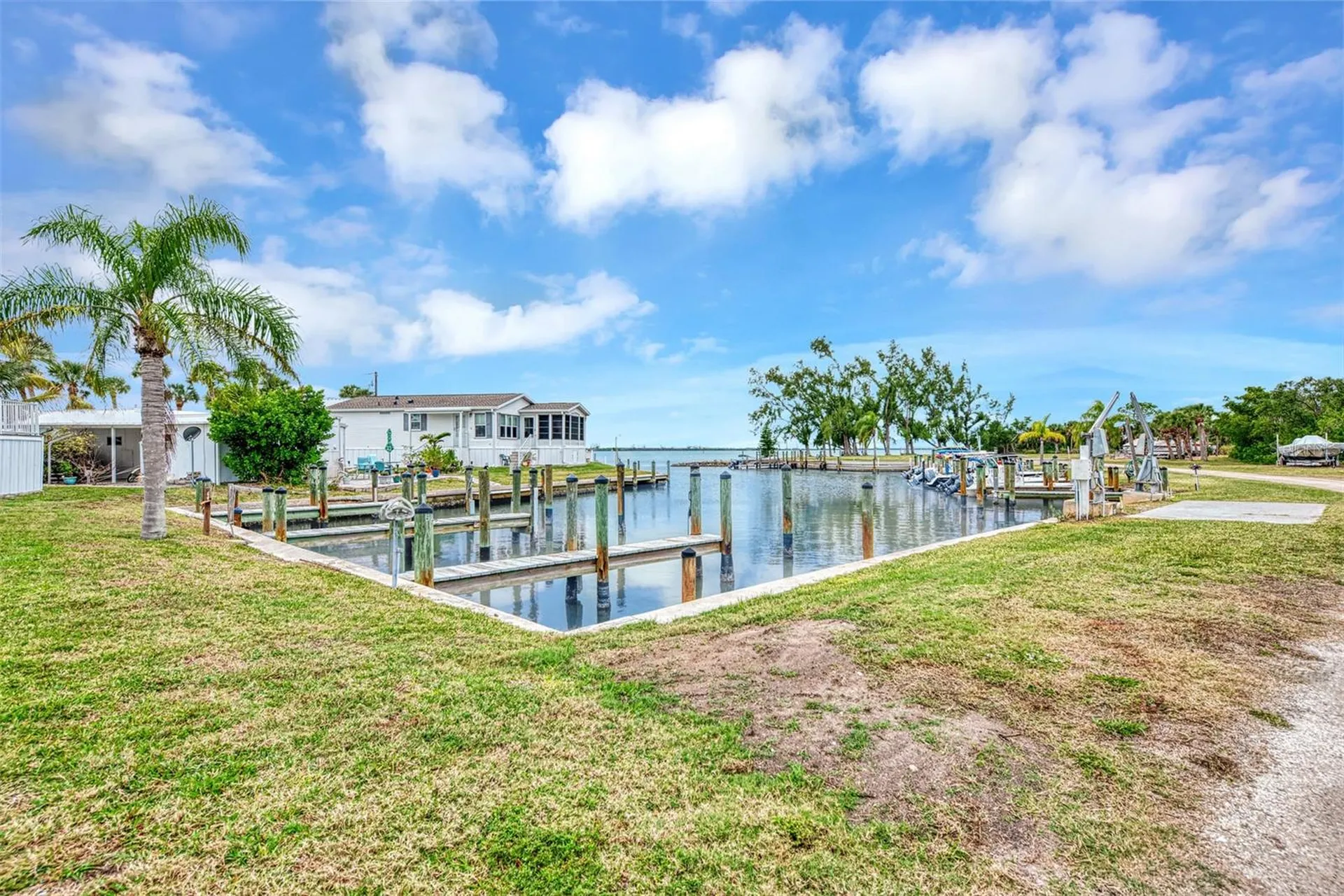 7500 Park Pointe Drive Englewood FL 34224