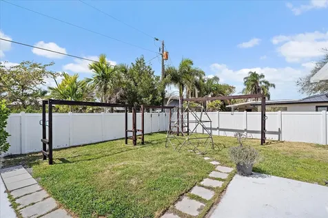 3118 Key Way Sarasota FL 34239