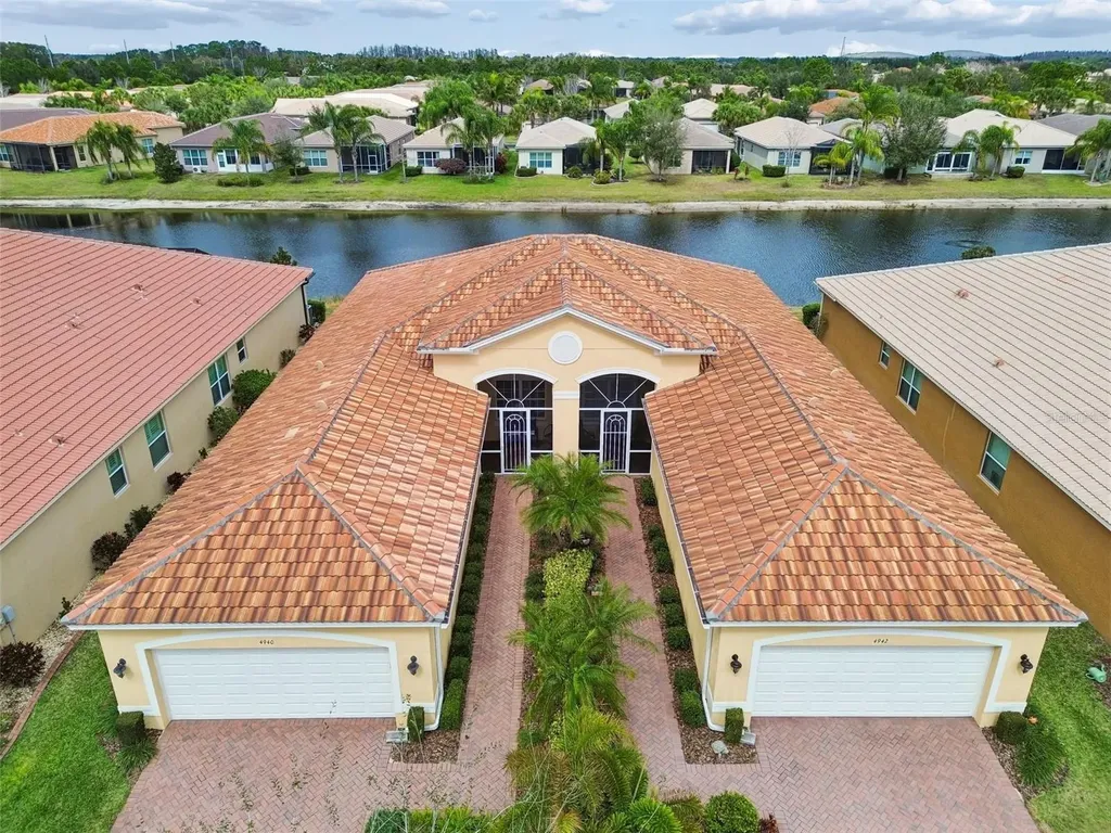 4940 Marble Springs Circle Wimauma FL 33598
