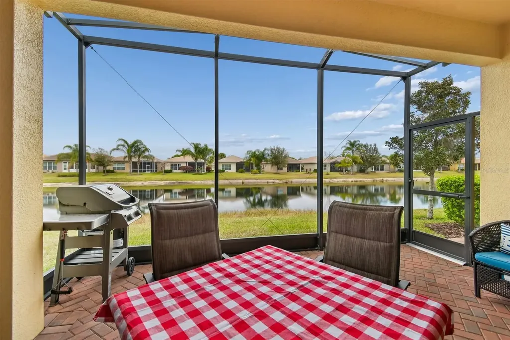 4940 Marble Springs Circle Wimauma FL 33598