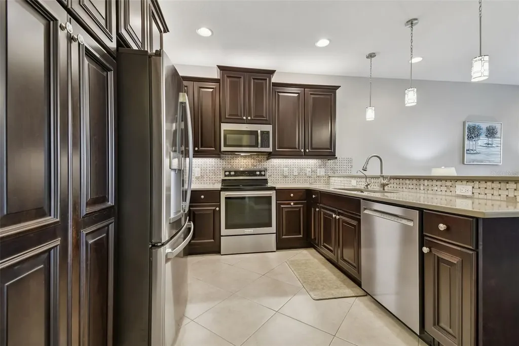 4940 Marble Springs Circle Wimauma FL 33598