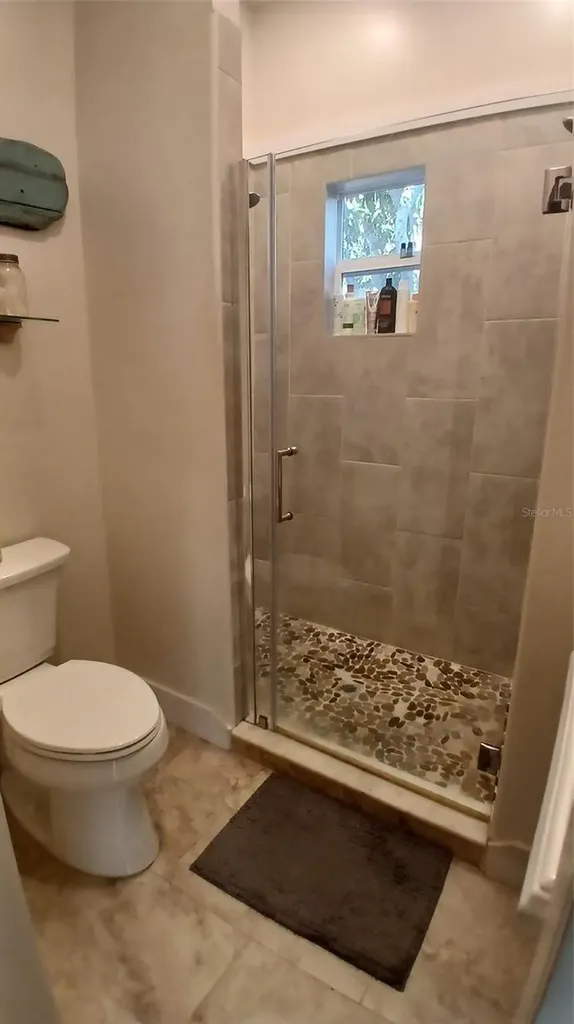 542 Division Street Tarpon Springs FL 34689