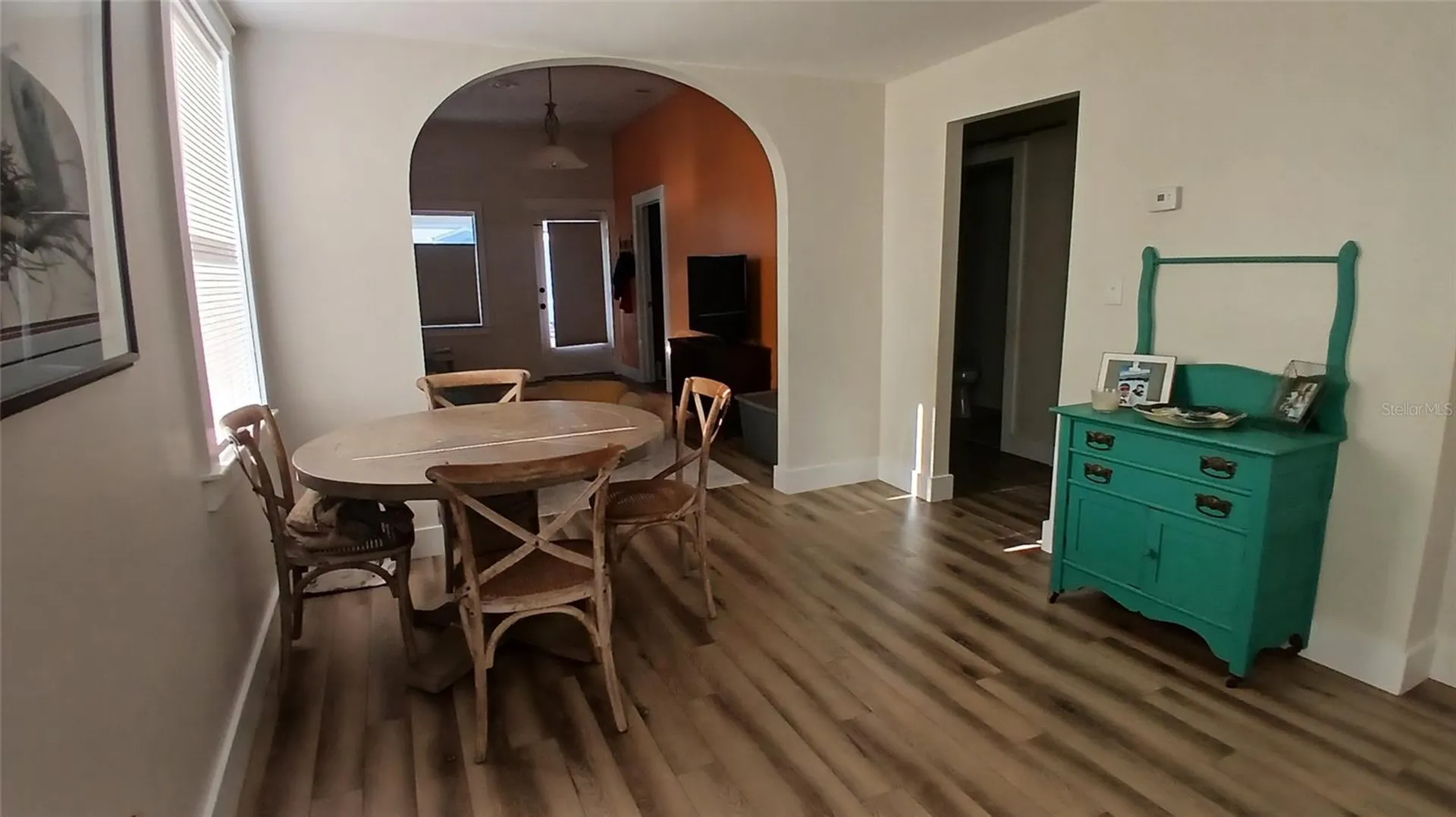 542 Division Street Tarpon Springs FL 34689