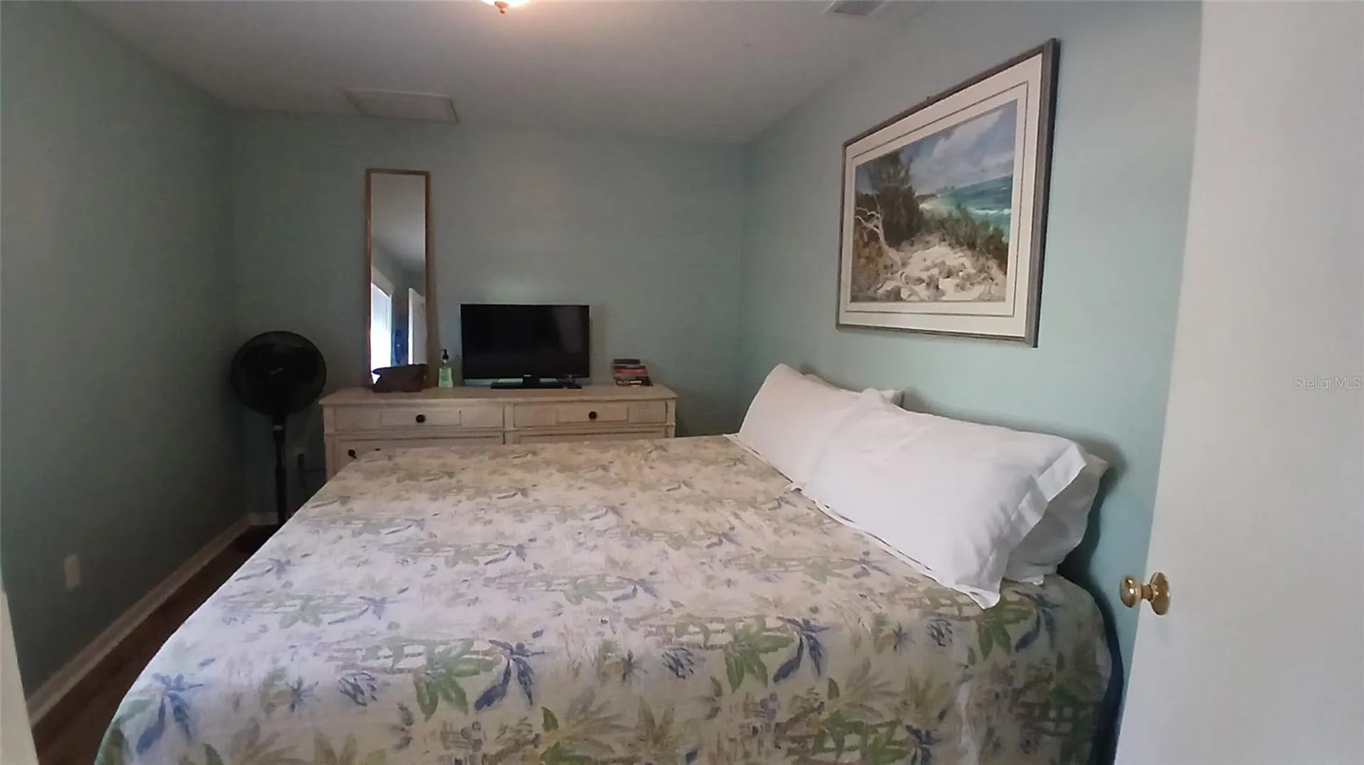 542 Division Street Tarpon Springs FL 34689