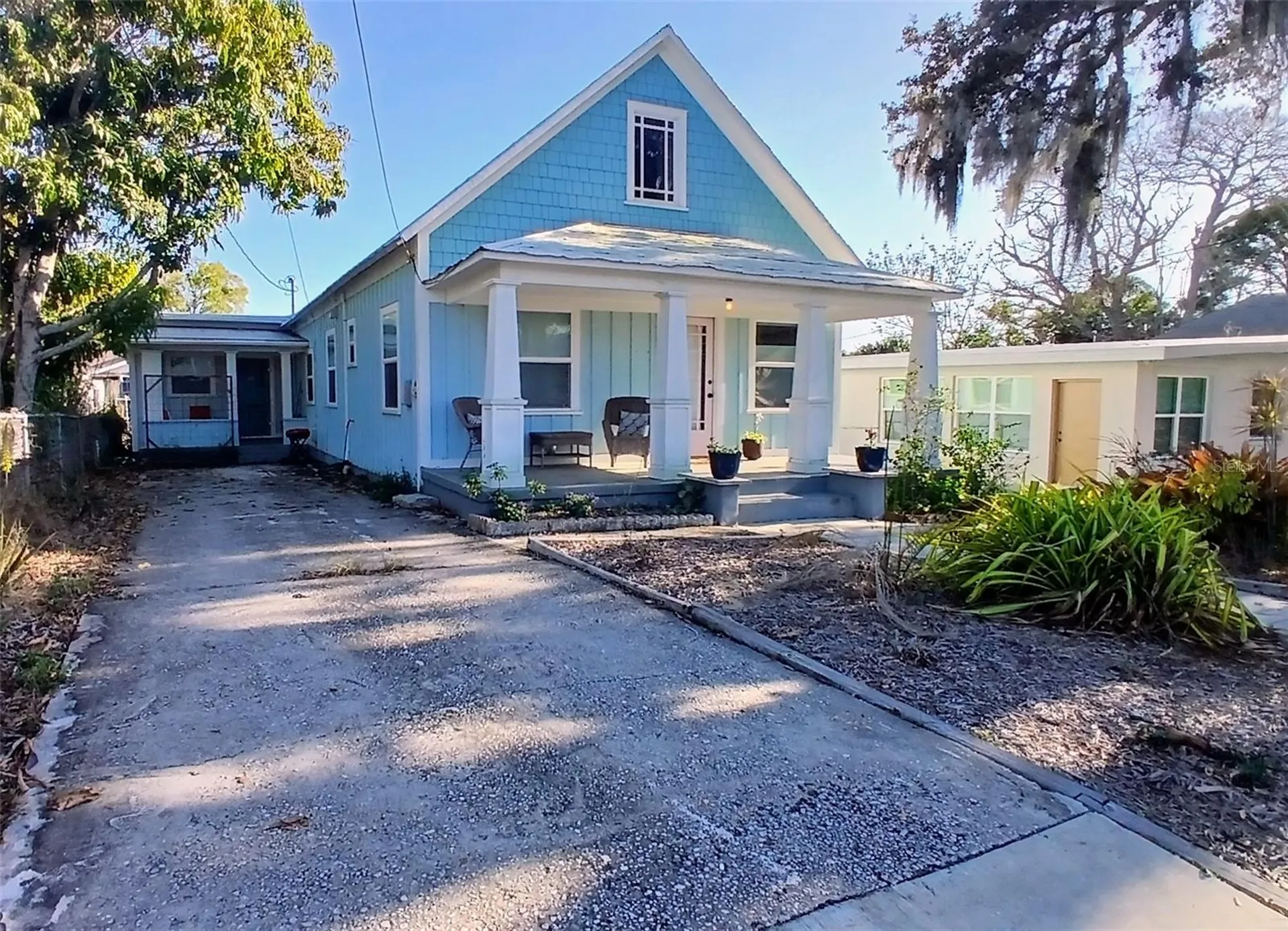 542 Division Street Tarpon Springs FL 34689