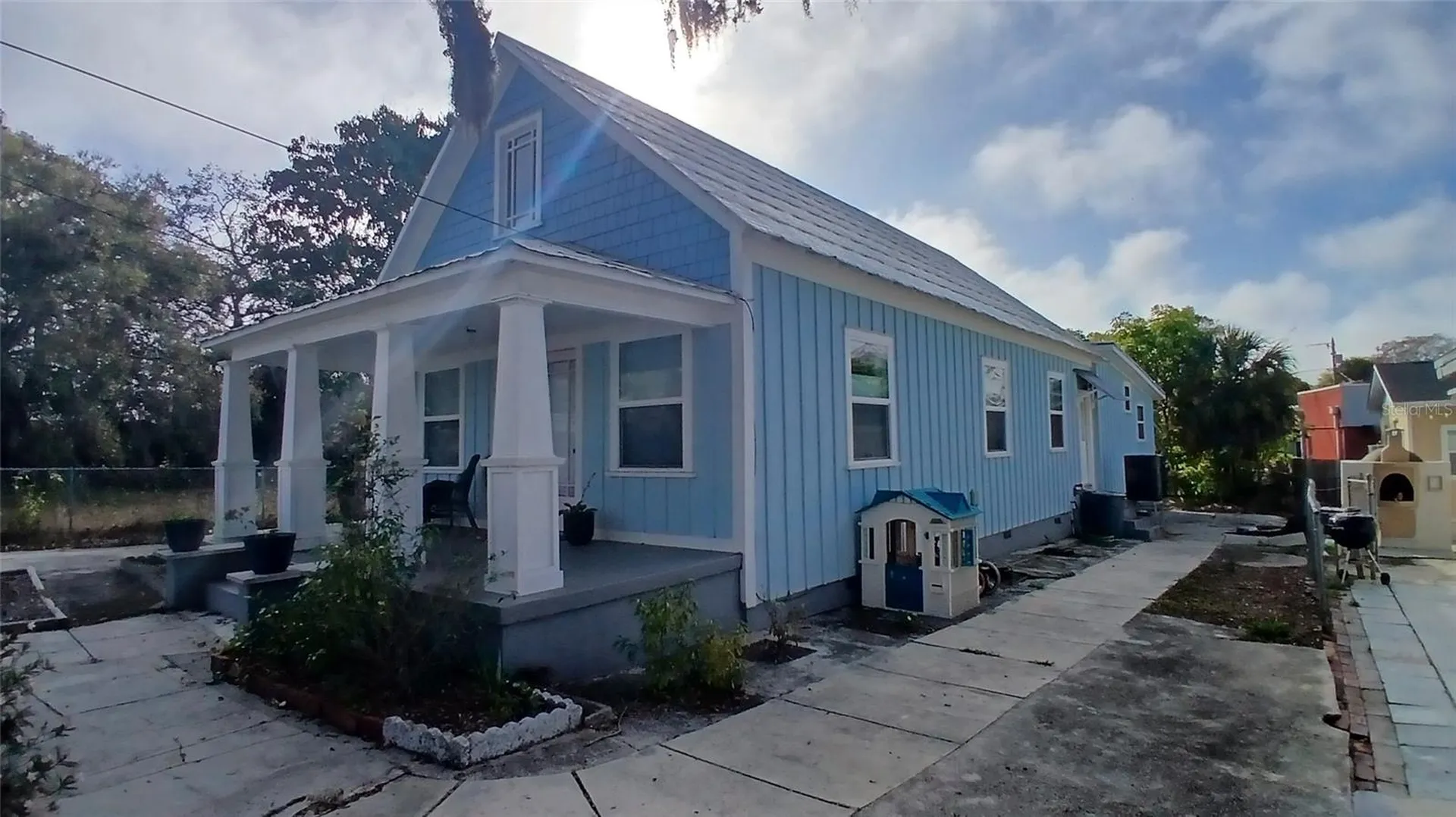 542 Division Street Tarpon Springs FL 34689