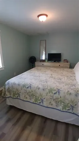 542 Division Street Tarpon Springs FL 34689