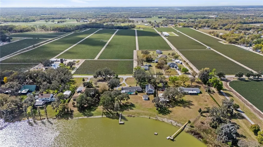 4019 Moores Lake Road Dover FL 33527