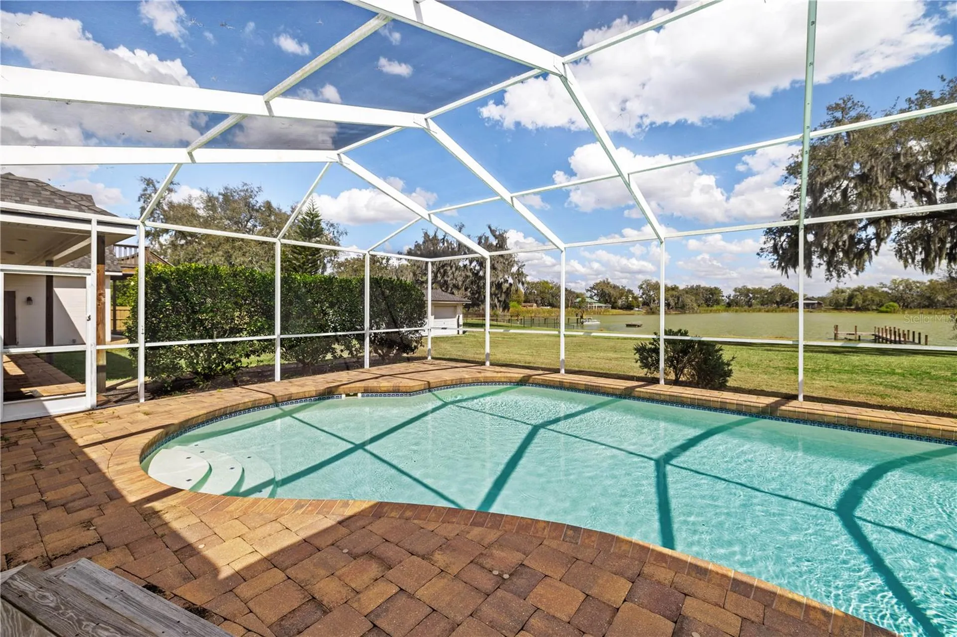 4019 Moores Lake Road Dover FL 33527