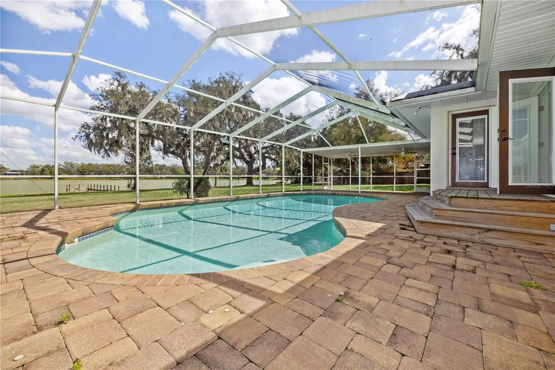 4019 Moores Lake Road Dover FL 33527