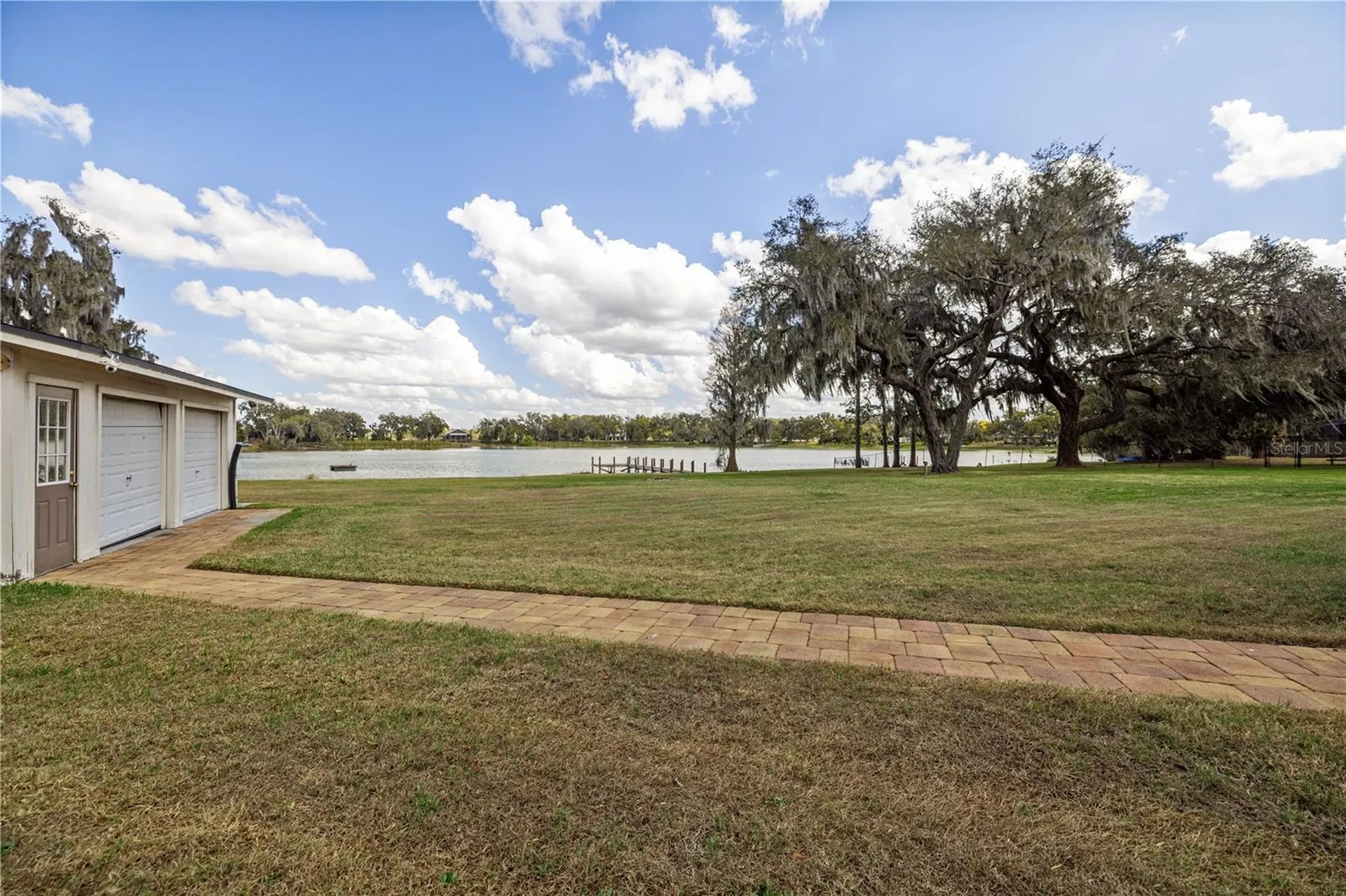 4019 Moores Lake Road Dover FL 33527