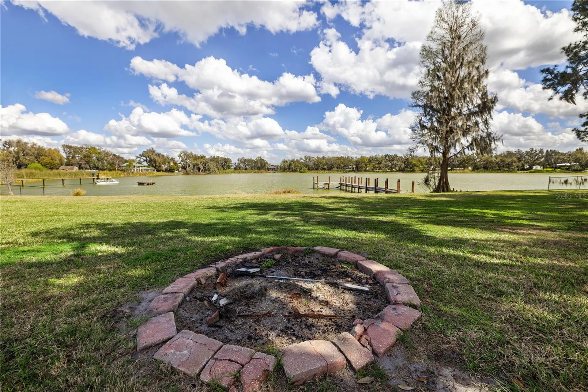 4019 Moores Lake Road Dover FL 33527