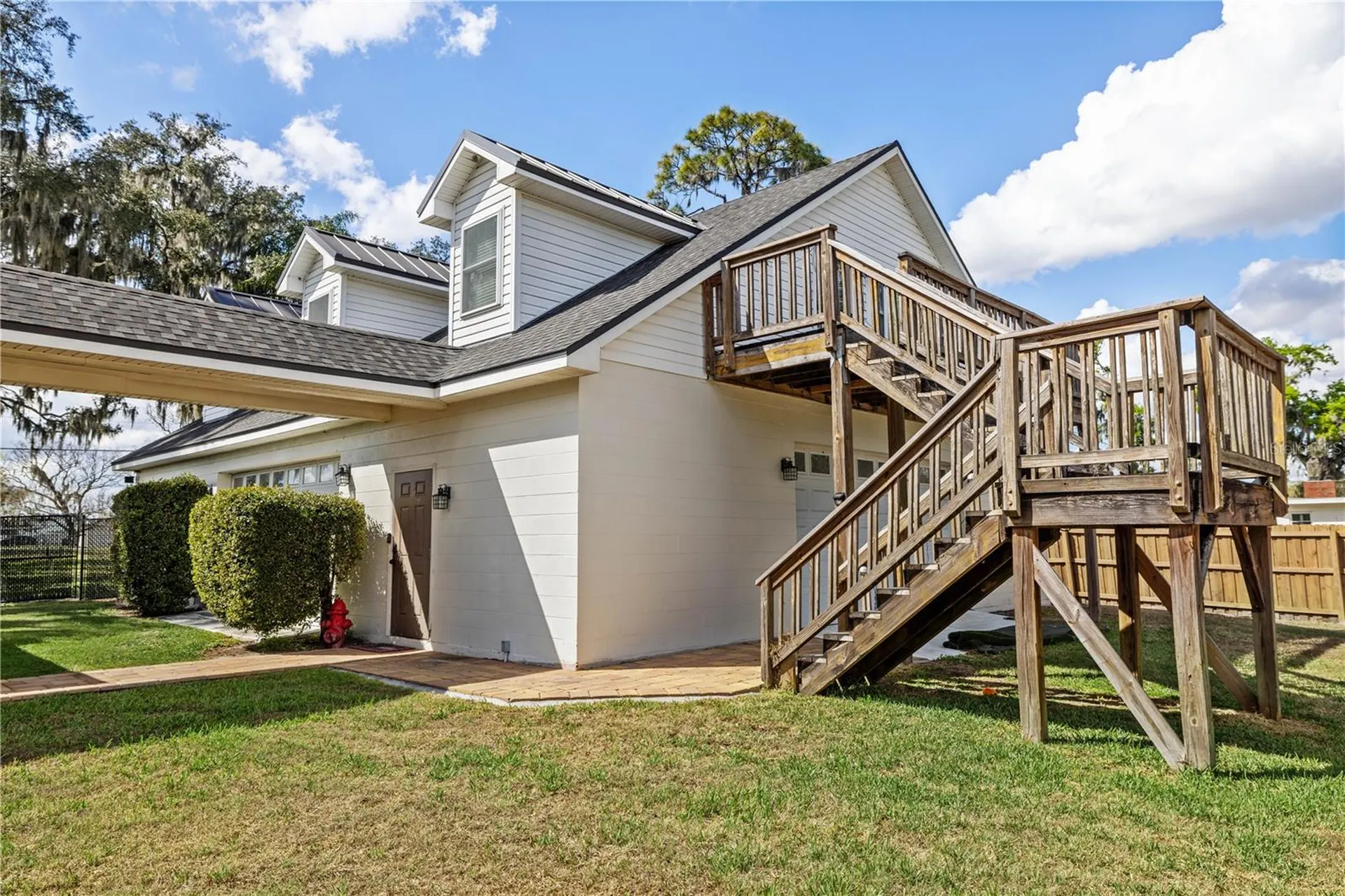 4019 Moores Lake Road Dover FL 33527