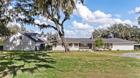 4019 Moores Lake Road Dover FL 33527