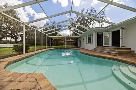 4019 Moores Lake Road Dover FL 33527