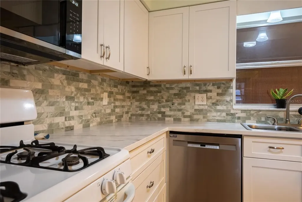 4991 Springwood Court Pinellas Park FL 33782