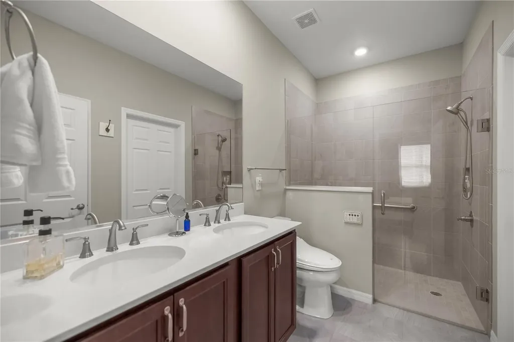 8952 SW 78th Court Ocala FL 34476