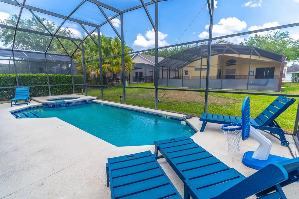 8512 Sunrise Key Drive Kissimmee FL 34747