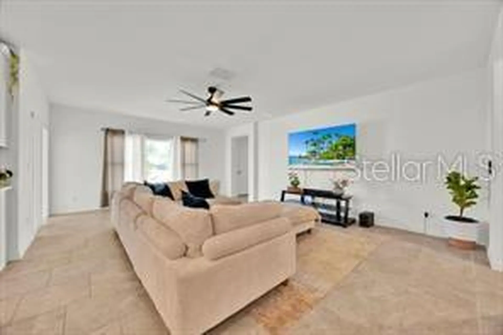 358 Hamlet Loop Davenport FL 33837