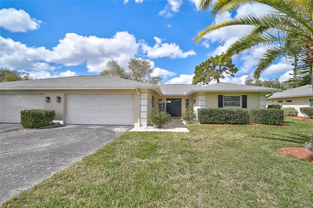 7128 W Country Club Drive N Sarasota FL 34243
