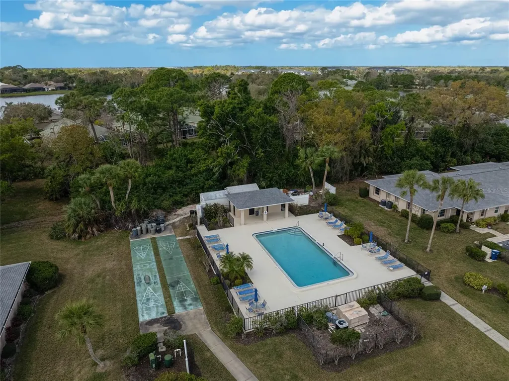 7128 W Country Club Drive N Sarasota FL 34243