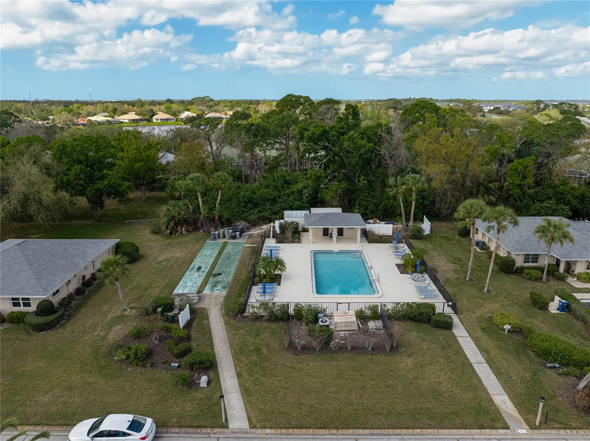 7128 W Country Club Drive N Sarasota FL 34243