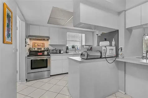 7128 W Country Club Drive N Sarasota FL 34243