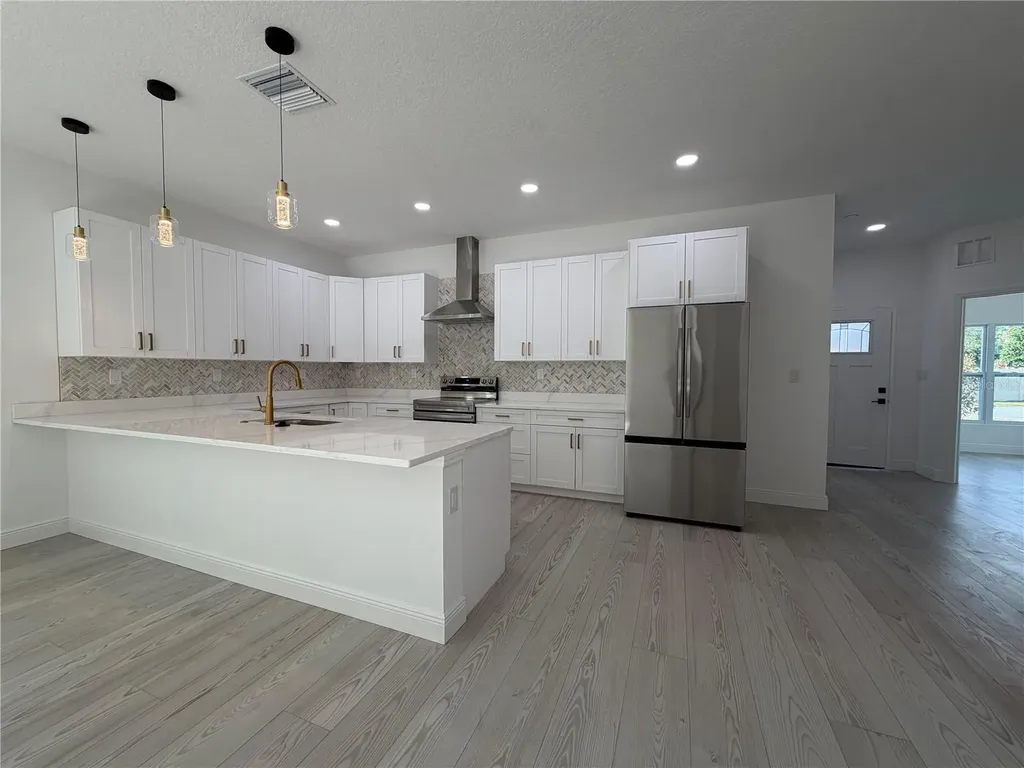 1607 Illinois Street Daytona Beach FL 32114