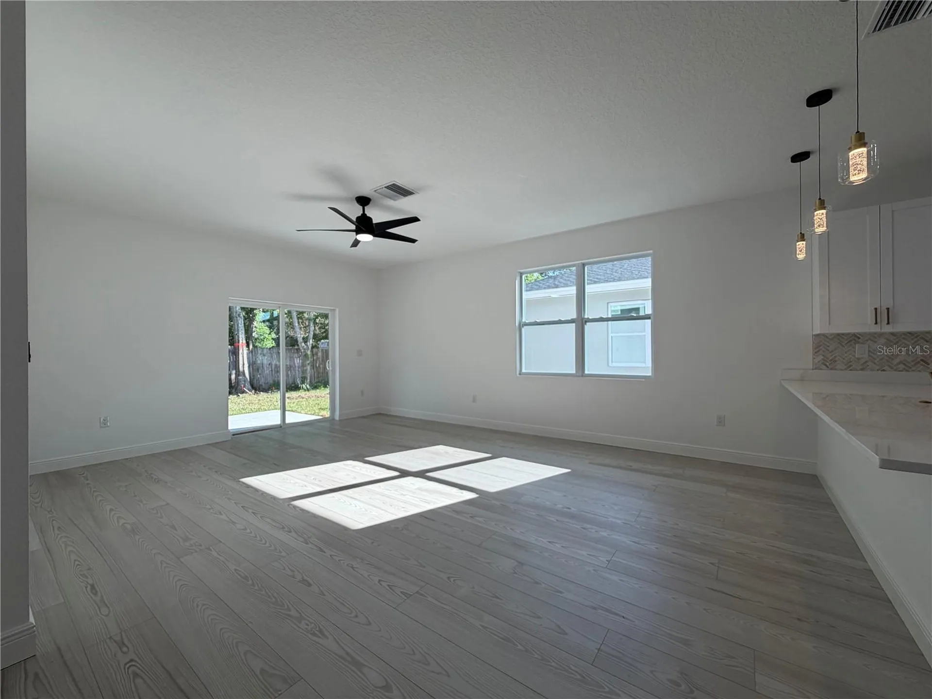 1607 Illinois Street Daytona Beach FL 32114