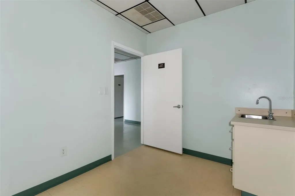 936 N Suncoast Boulevard Crystal River FL 34429