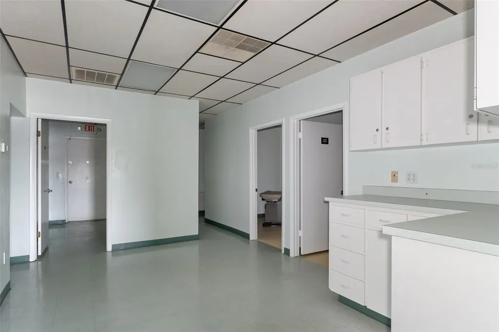 936 N Suncoast Boulevard Crystal River FL 34429