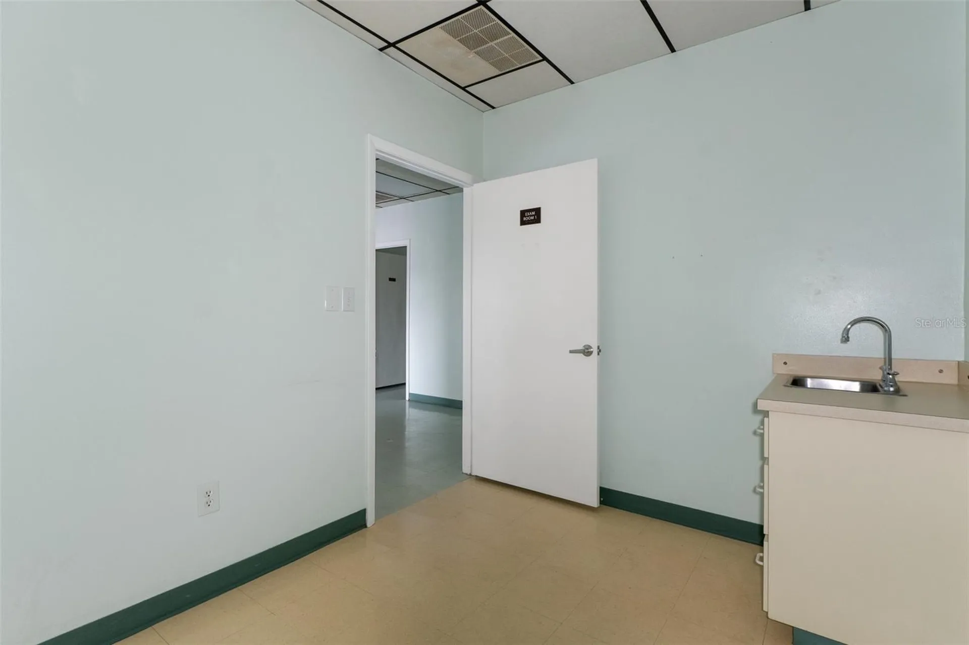 936 N Suncoast Boulevard Crystal River FL 34429
