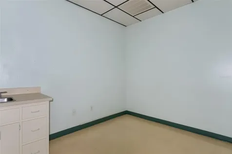 936 N Suncoast Boulevard Crystal River FL 34429