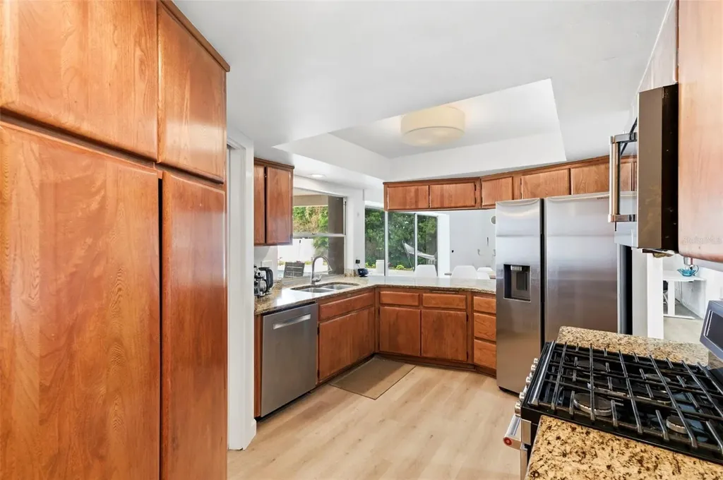 4179 38th Way S St Petersburg FL 33711