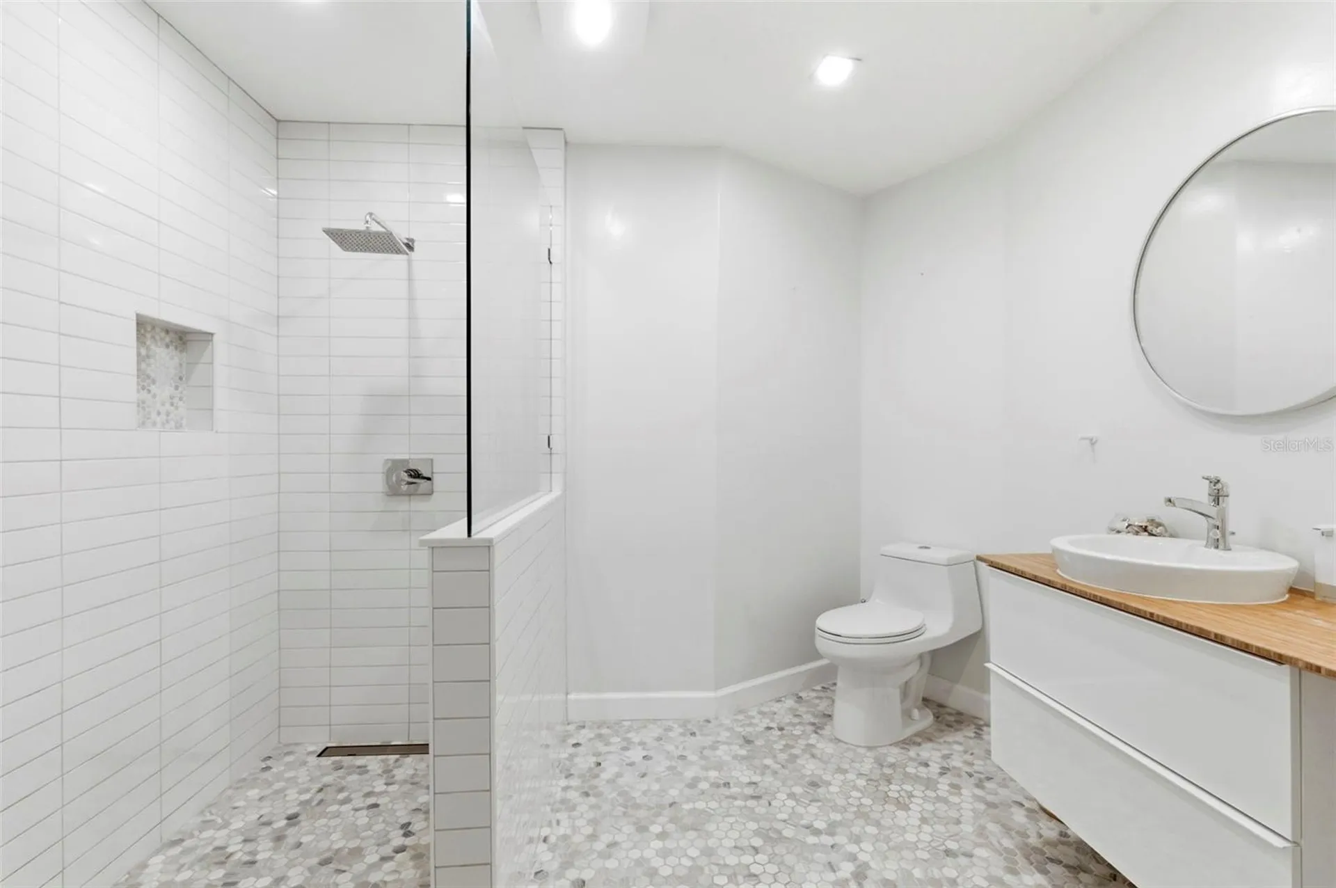 4179 38th Way S St Petersburg FL 33711