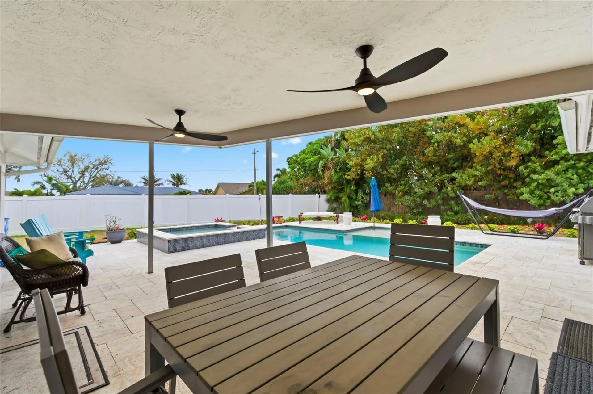 4179 38th Way S St Petersburg FL 33711