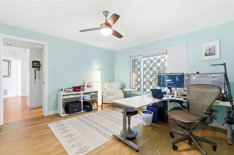 4179 38th Way S St Petersburg FL 33711
