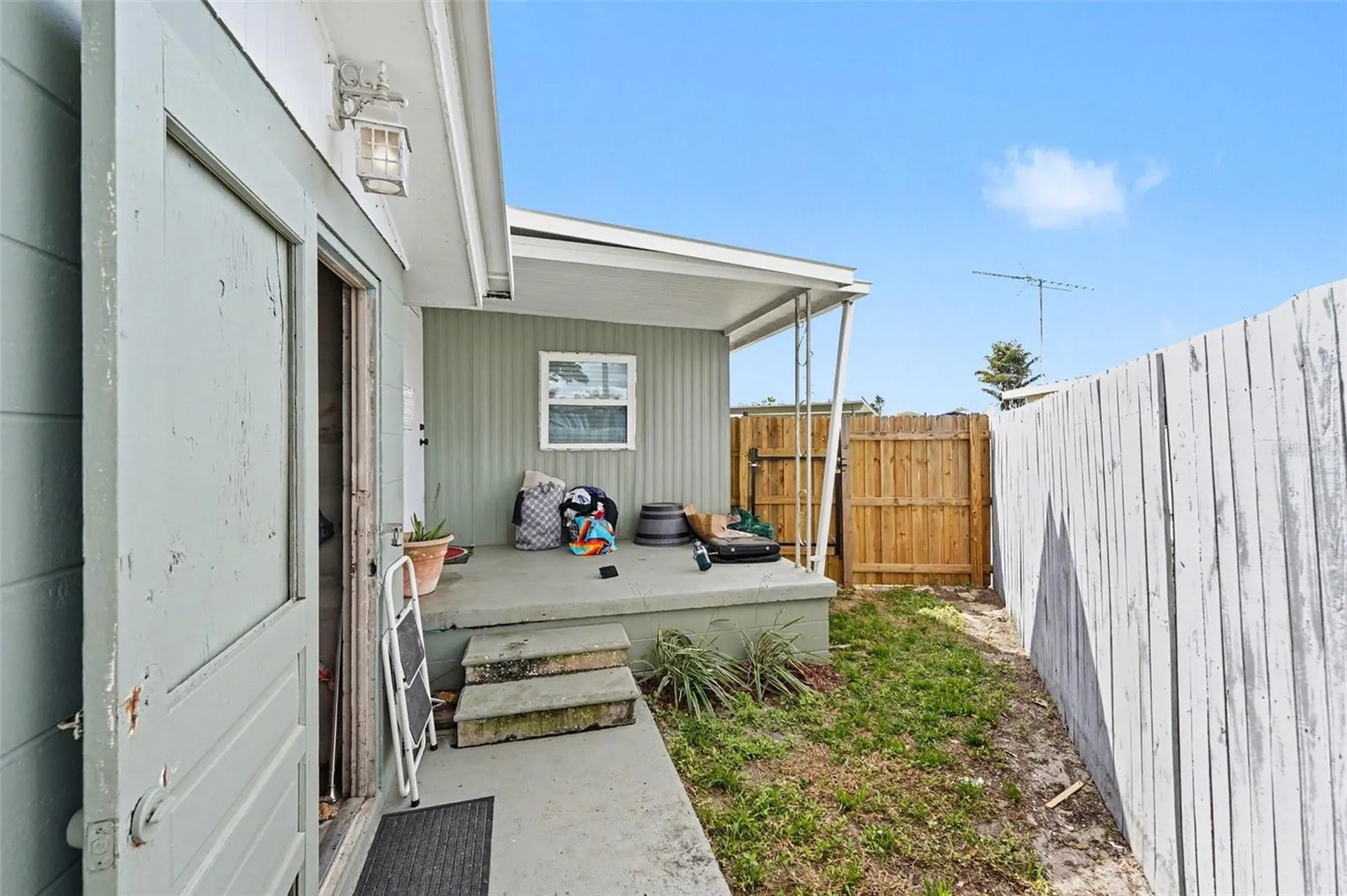 1922 Lullaby Drive Holiday FL 34691