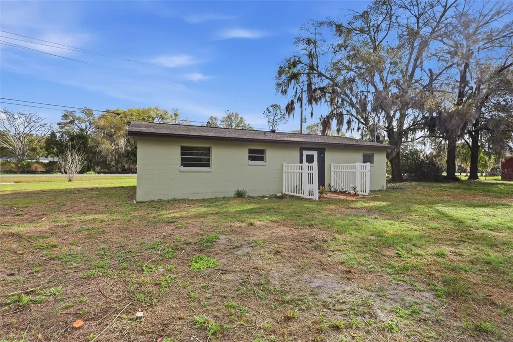 17230 County Road 450a Umatilla FL 32784