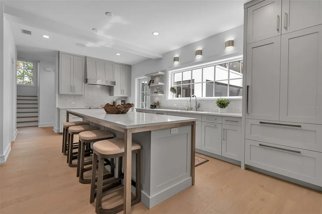 943 Pomelo Place Sarasota FL 34236