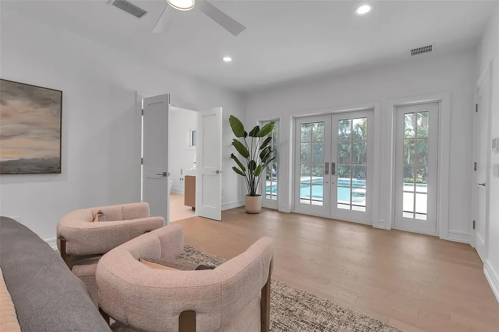 943 Pomelo Place Sarasota FL 34236