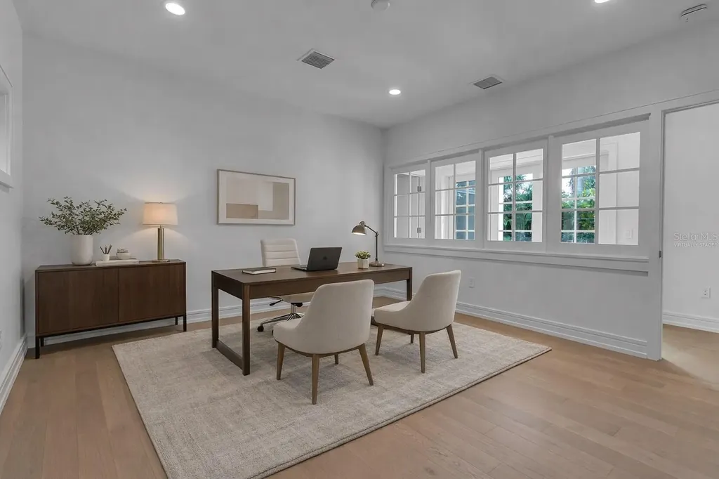 943 Pomelo Place Sarasota FL 34236