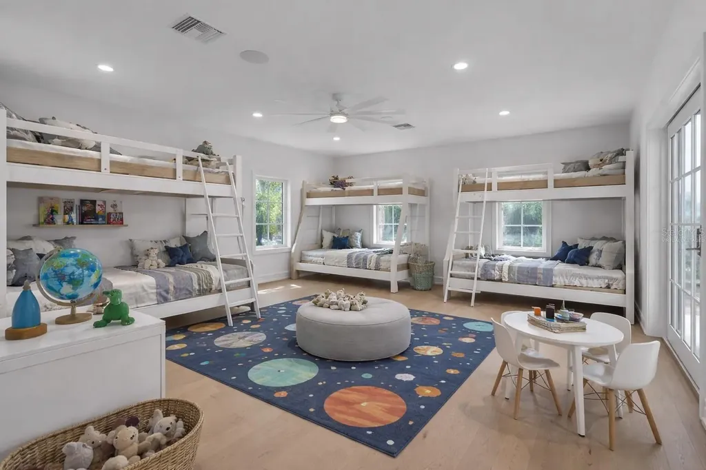 943 Pomelo Place Sarasota FL 34236