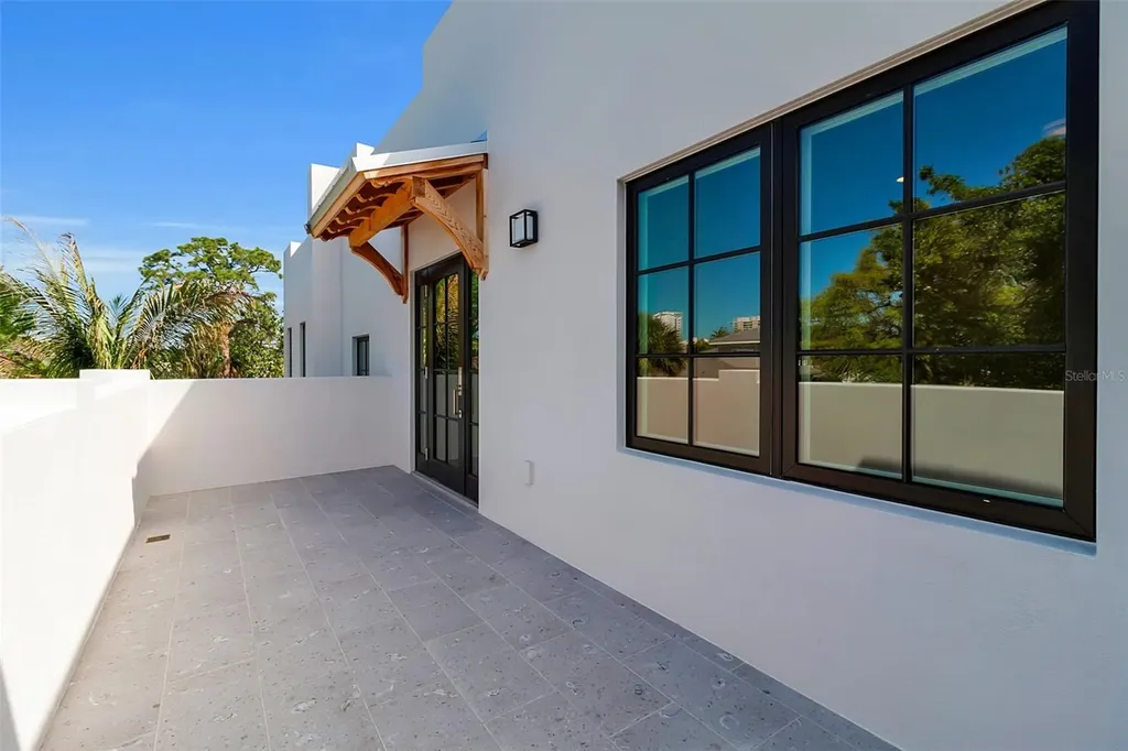 943 Pomelo Place Sarasota FL 34236