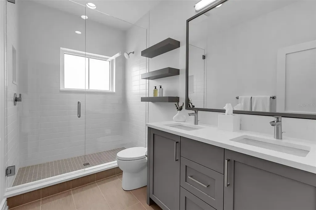943 Pomelo Place Sarasota FL 34236