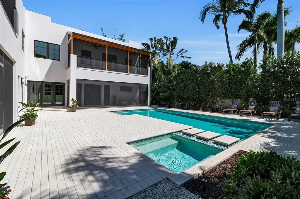 943 Pomelo Place Sarasota FL 34236