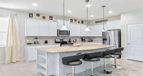 2401 Luxor Drive Kissimmee FL 34747