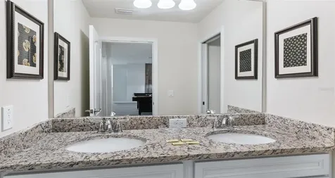 2401 Luxor Drive Kissimmee FL 34747